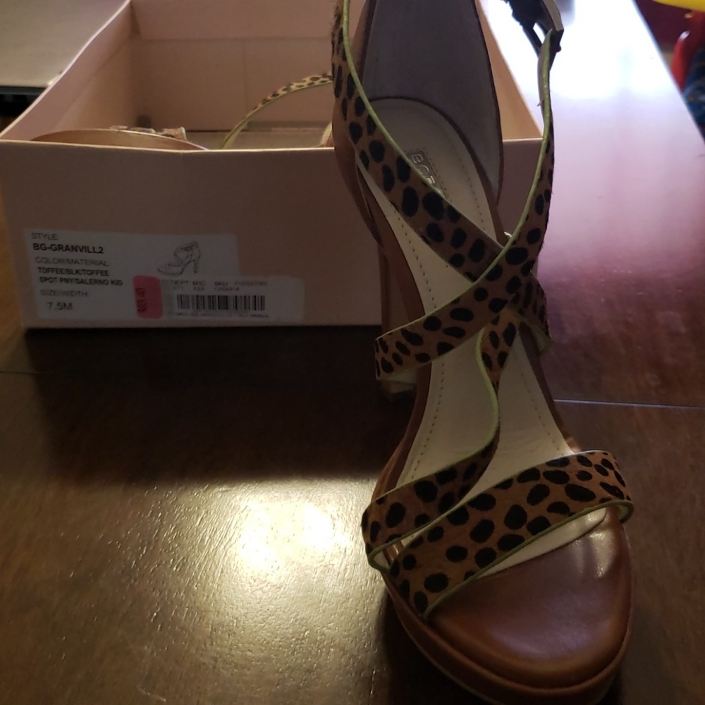 BCBG  heels